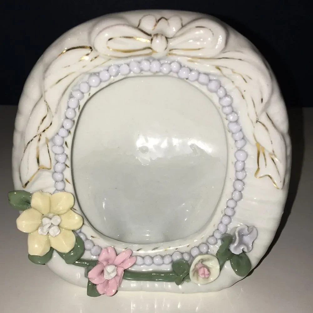 Vintage 80s Porcelain Ceramic 3D Flower Small Photo Picture Frames Grandma Core